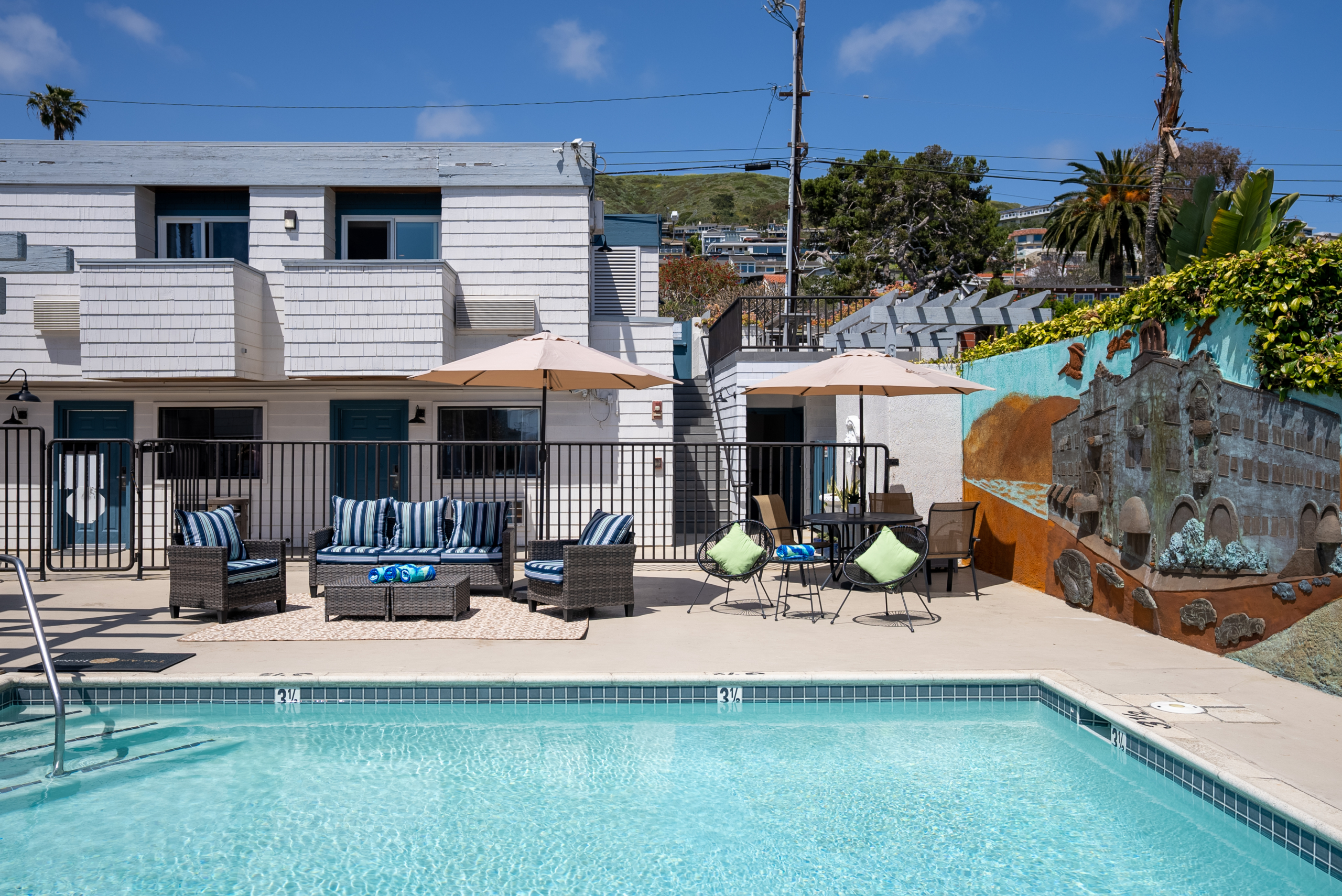 Free popsicles by the pool | Art Hotel - Laguna Beach