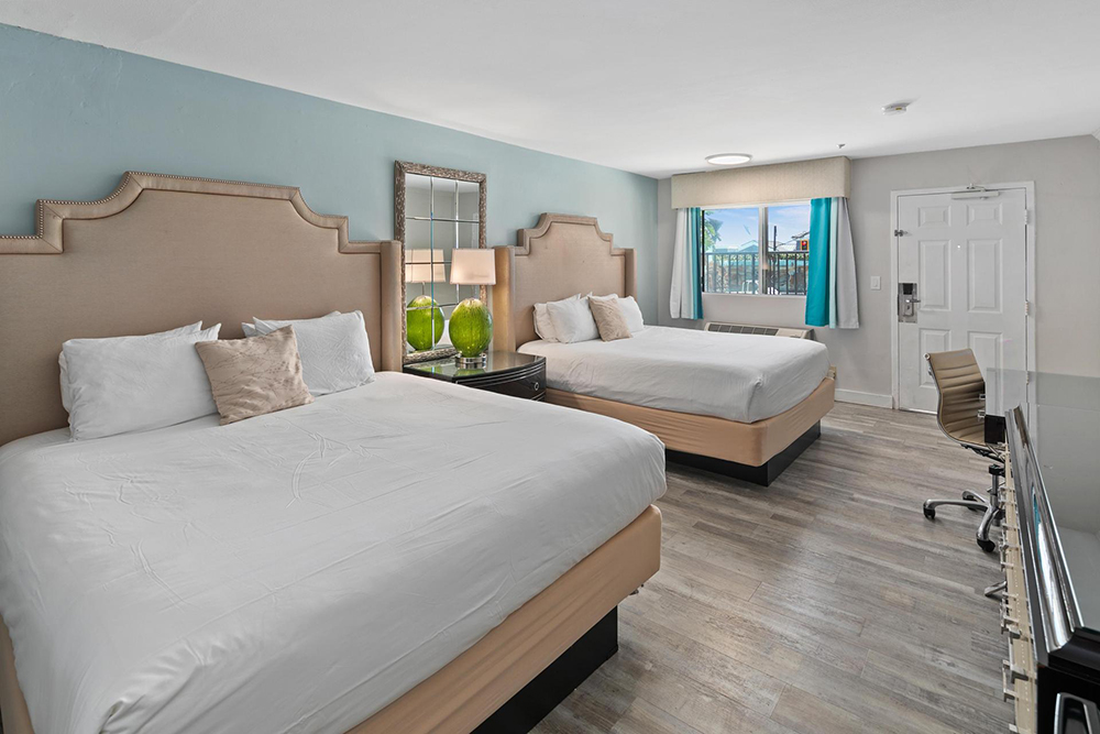 Renovated Double King Room - Art Hotel