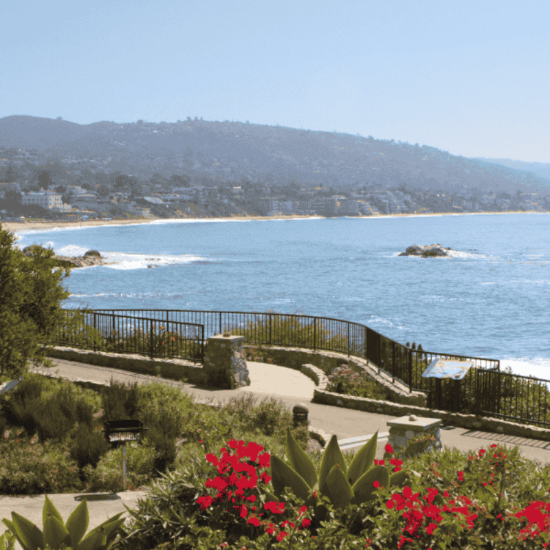 Discover the Laguna Beach Boardwalk and Downtown Charm