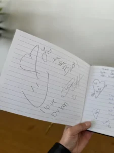 costa-art-hotel-guestbook-message-12